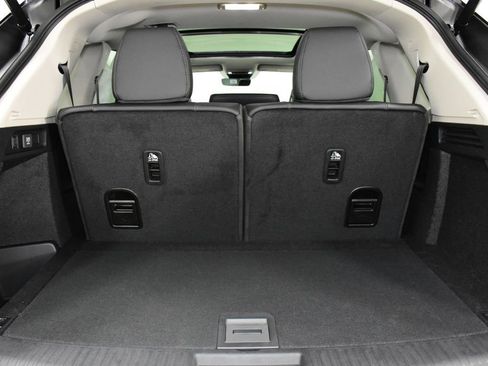 New 2026 Acura MDX SH-AWD image 32