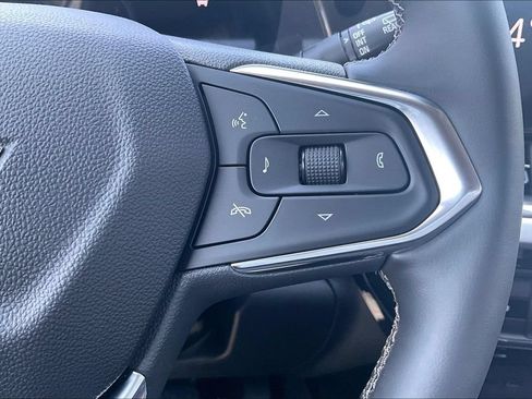 New 2026 Chevrolet Trax LT w/ Driver Confidence Package FWD image 20