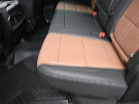 Used 2024 Chevrolet Silverado 2500 High Country w/ High Country Premium Package image 21