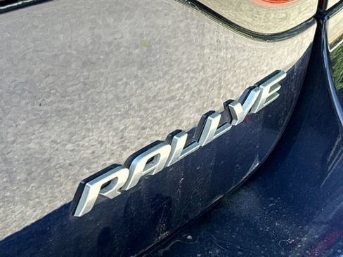 Used 2015 Dodge Charger SXT RWD image 8