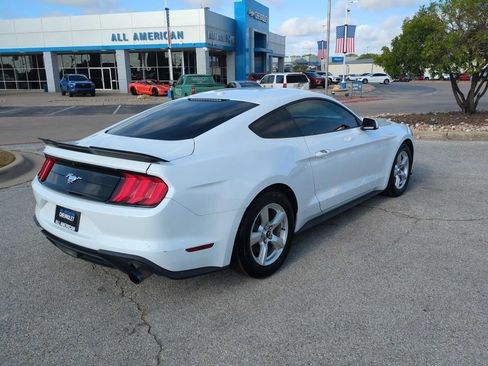 Used 2019 Ford Mustang Coupe RWD image 8