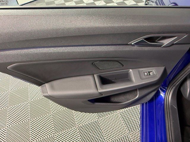 Used 2024 Volkswagen Golf R AWD/4WD image 34