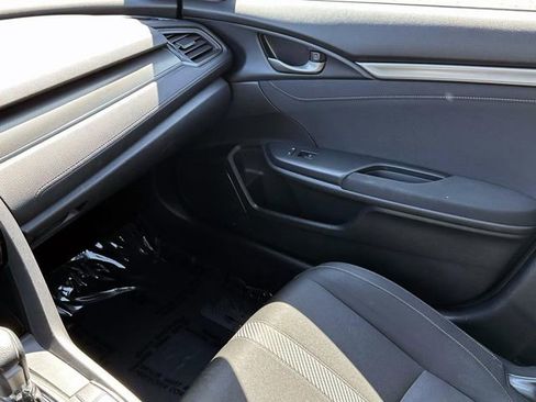 Used 2019 Honda Civic EX image 26