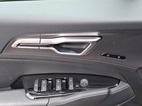 Certified 2024 Kia Sportage SX image 2