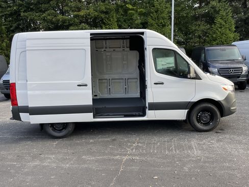 New 2026 Mercedes-Benz Sprinter 2500 image 6