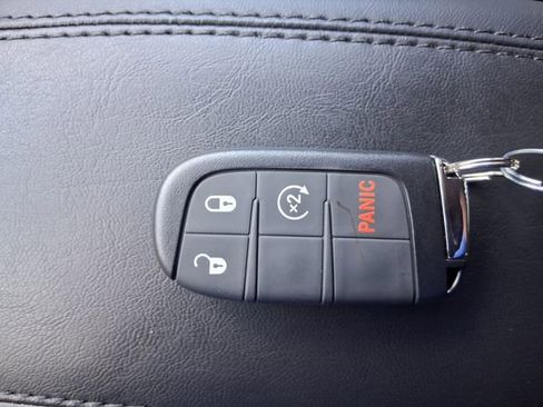 New 2026 Jeep Compass Latitude image 29