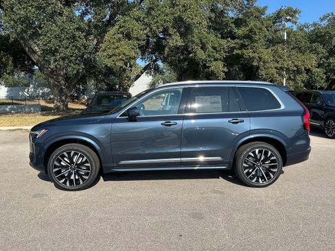 Used 2026 Volvo XC90 B6 Ultra w/ Protection Package AWD/4WD image 3