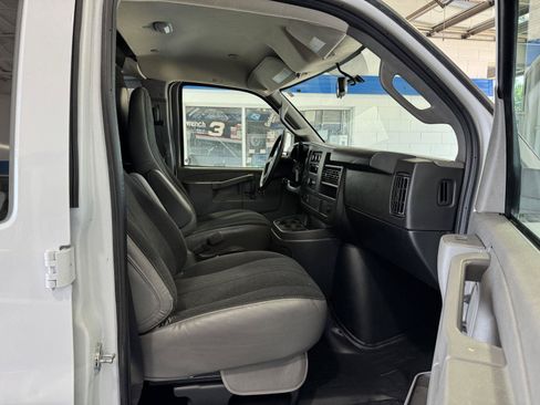 Used 2024 Chevrolet Express 2500 w/ Driver Convenience Package RWD image 13
