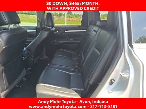 Used 2019 Toyota Highlander XLE FWD image 11