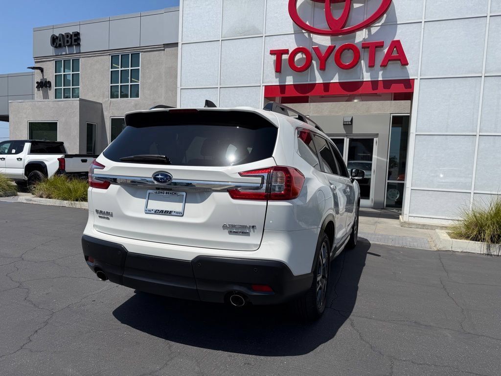 Used 2023 Subaru Ascent Limited AWD/4WD image 7