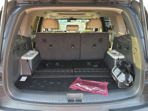 Used 2025 Hyundai Santa Fe Limited FWD image 36