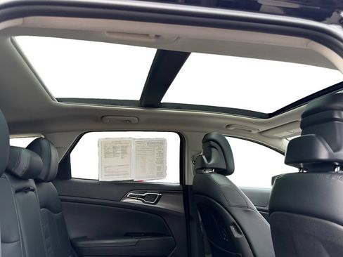 Certified 2023 Kia Sportage SX AWD/4WD image 8