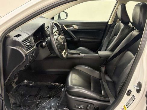 Used 2015 Lexus CT 200h FWD image 13