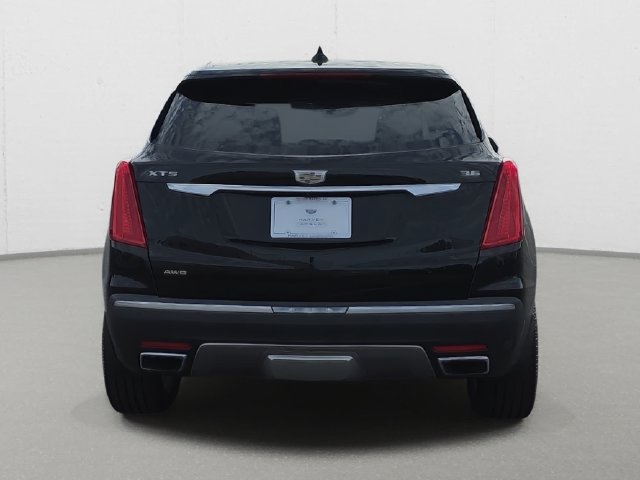 Used 2017 Cadillac XT5 Platinum AWD/4WD image 6
