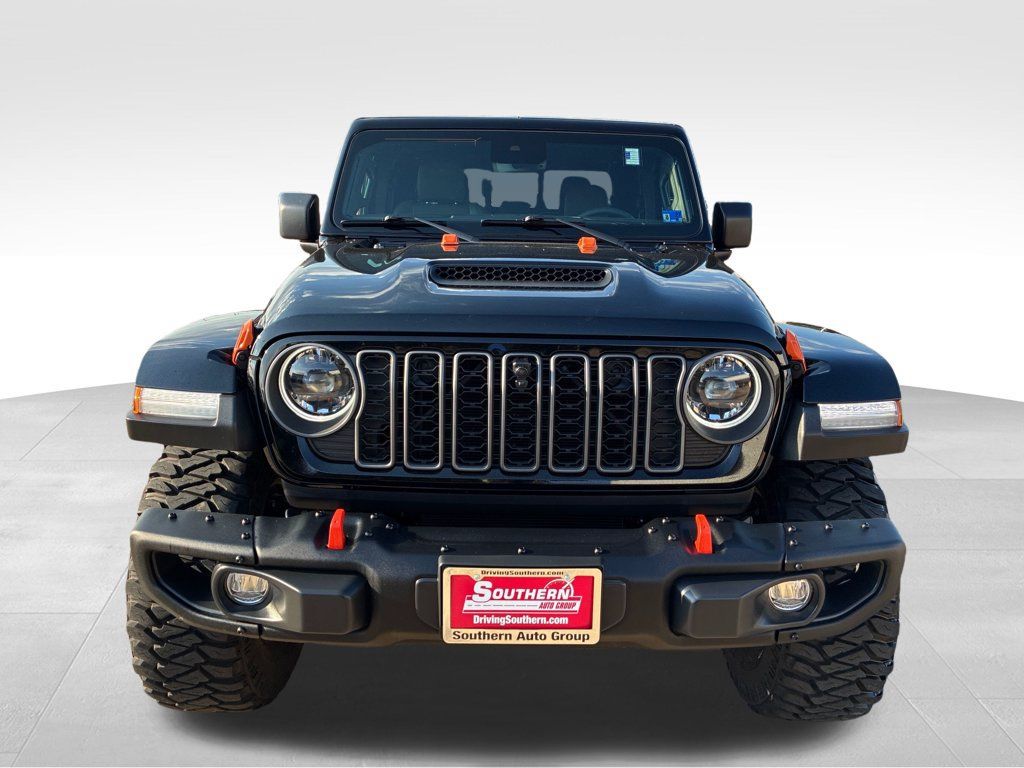 Used 2025 Jeep Gladiator Mojave AWD/4WD image 10