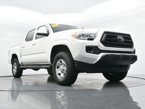 Used 2023 Toyota Tacoma SR AWD/4WD image 39