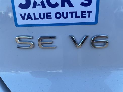 Used 2021 Volkswagen Atlas Cross Sport SE image 6