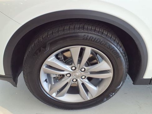 Used 2025 Acura MDX SH-AWD image 8