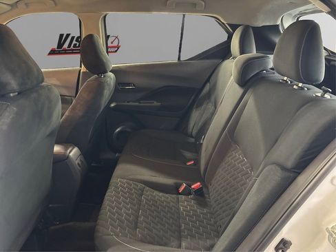 Used 2024 Nissan Kicks SV image 10