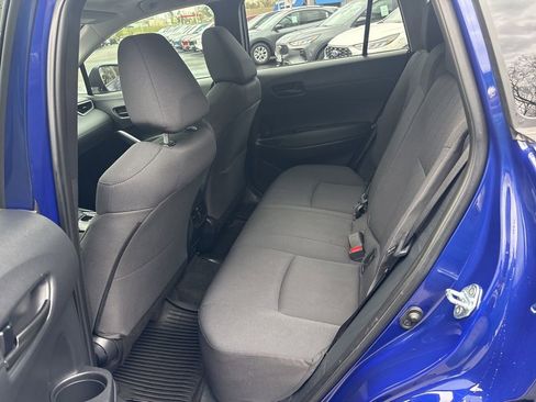 Used 2023 Toyota Corolla Cross LE w/ Moonroof Package image 16