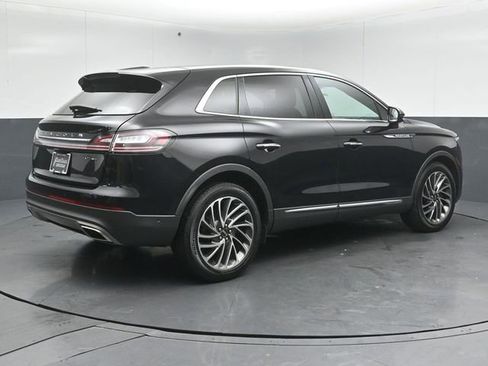 Used 2019 Lincoln Nautilus Reserve image 7