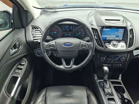 Used 2017 Ford Escape Titanium w/ Equipment Group 301A AWD/4WD image 10