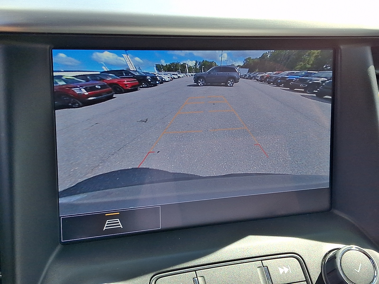 Certified 2023 GMC Acadia SLT w/ Preferred Package FWD image 19