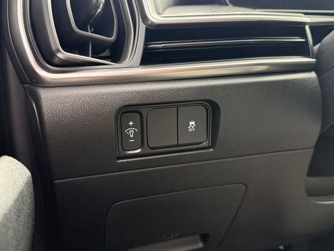 Used 2024 Kia Sorento S FWD image 21