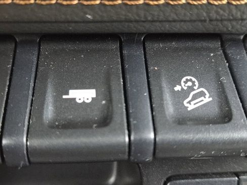 Used 2021 GMC Canyon AT4 w/ Driver Alert Package image 12