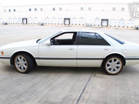 Used 1996 Cadillac Seville SLS FWD image 2