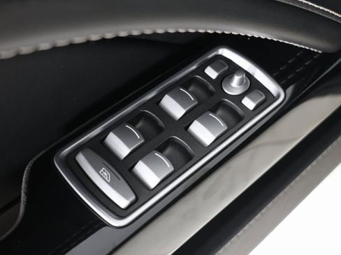 Used 2016 Aston Martin Rapide S Base image 17