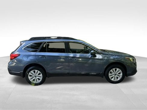 Used 2018 Subaru Outback 2.5i Premium AWD/4WD image 7