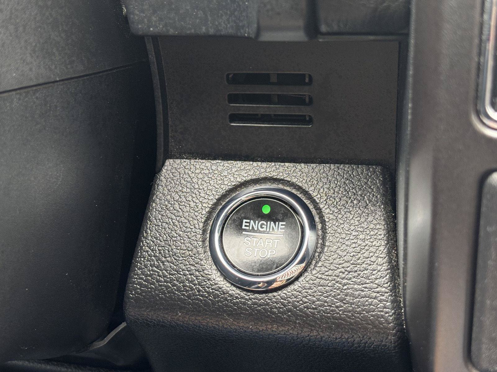 Used 2020 Ford Expedition Limited w/ Equipment Group 303A AWD/4WD image 33
