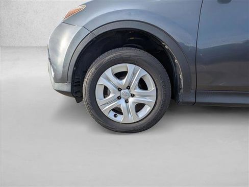 Used 2015 Toyota RAV4 LE image 9