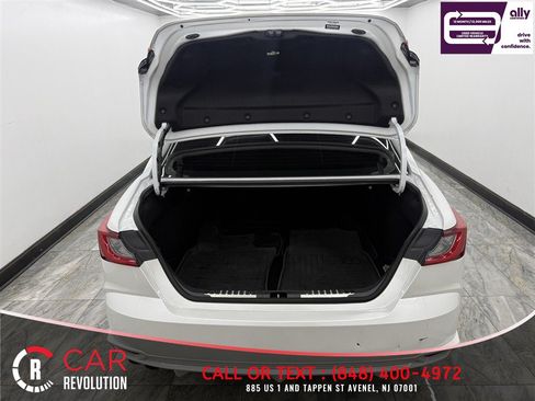 Used 2025 Toyota Camry XSE FWD image 6