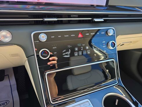 New 2026 Genesis GV80 2.5T image 12