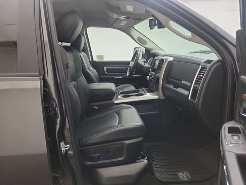 Used 2018 RAM 1500 Laramie w/ Convenience Group image 23