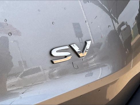 Used 2023 Nissan Rogue SV FWD image 9