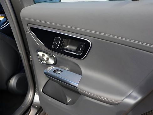 New 2026 Mercedes-Benz GLC 43 AMG 4MATIC Coupe image 16