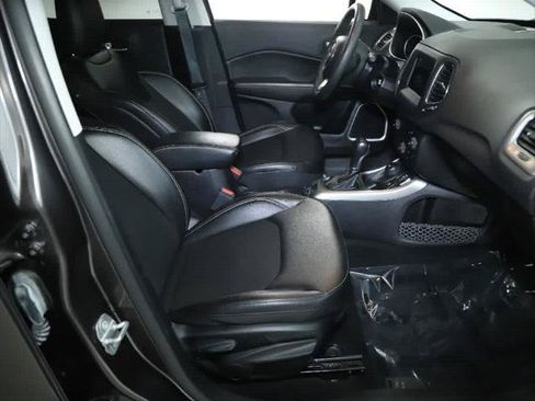 Certified 2021 Jeep Compass Latitude AWD/4WD image 33