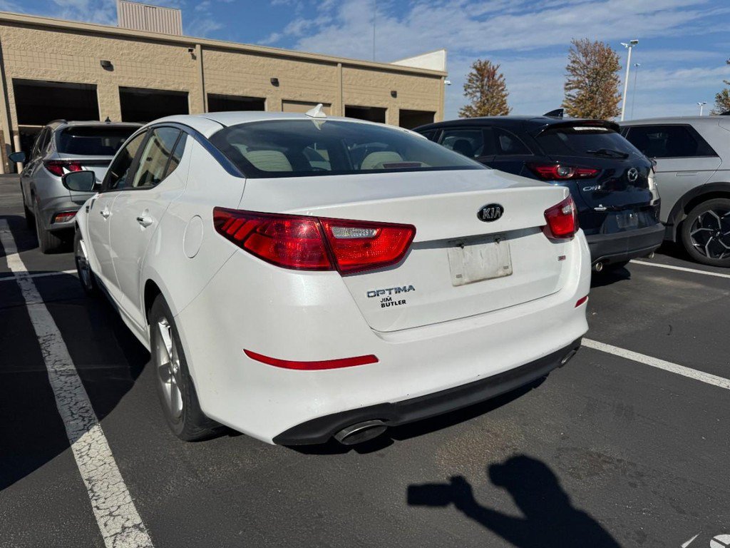 Used 2015 Kia Optima LX FWD image 4