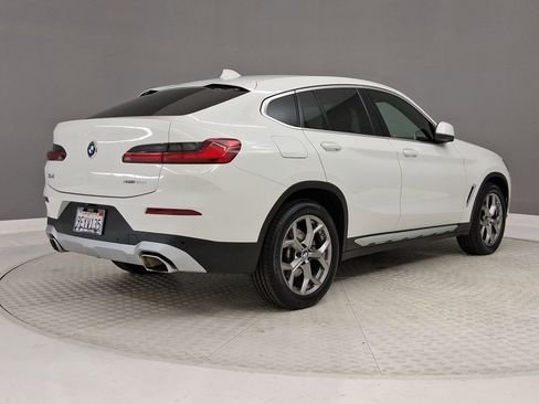 Certified 2023 BMW X4 xDrive30i w/ Convenience Package image 6