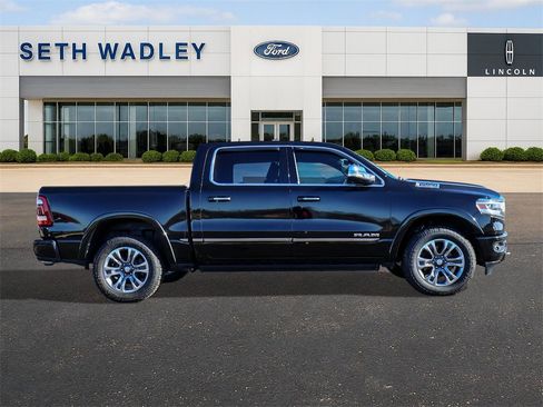 Used 2022 RAM 1500 Limited w/ Body Color Bumper Group image 8