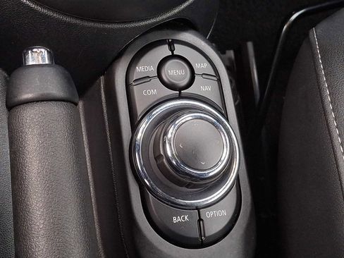 Used 2024 MINI Cooper S image 19