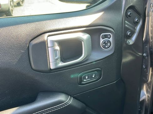Used 2023 Jeep Wrangler Sahara w/ Cold Weather Group AWD/4WD image 25
