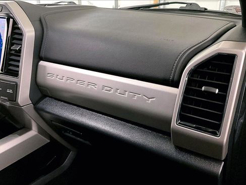 Used 2022 Ford F250 Lariat w/ Tremor Off-Road Package image 15