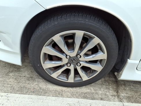 Used 2013 Honda Fit Sport image 5