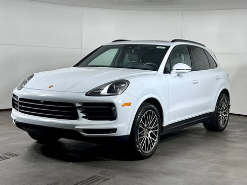 Certified 2023 Porsche Cayenne Platinum Edition AWD/4WD image 1