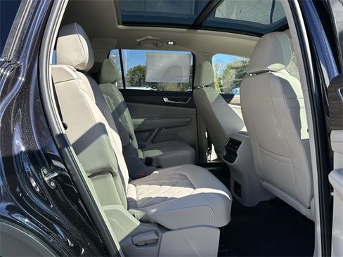 New 2026 Volkswagen Atlas SEL Premium R-Line image 28