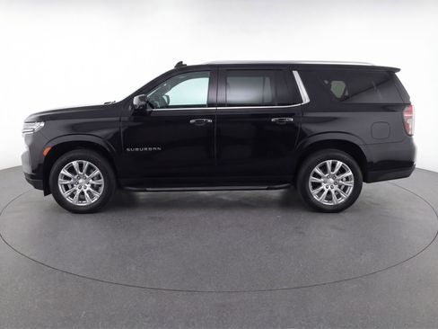 Used 2023 Chevrolet Suburban Premier image 5